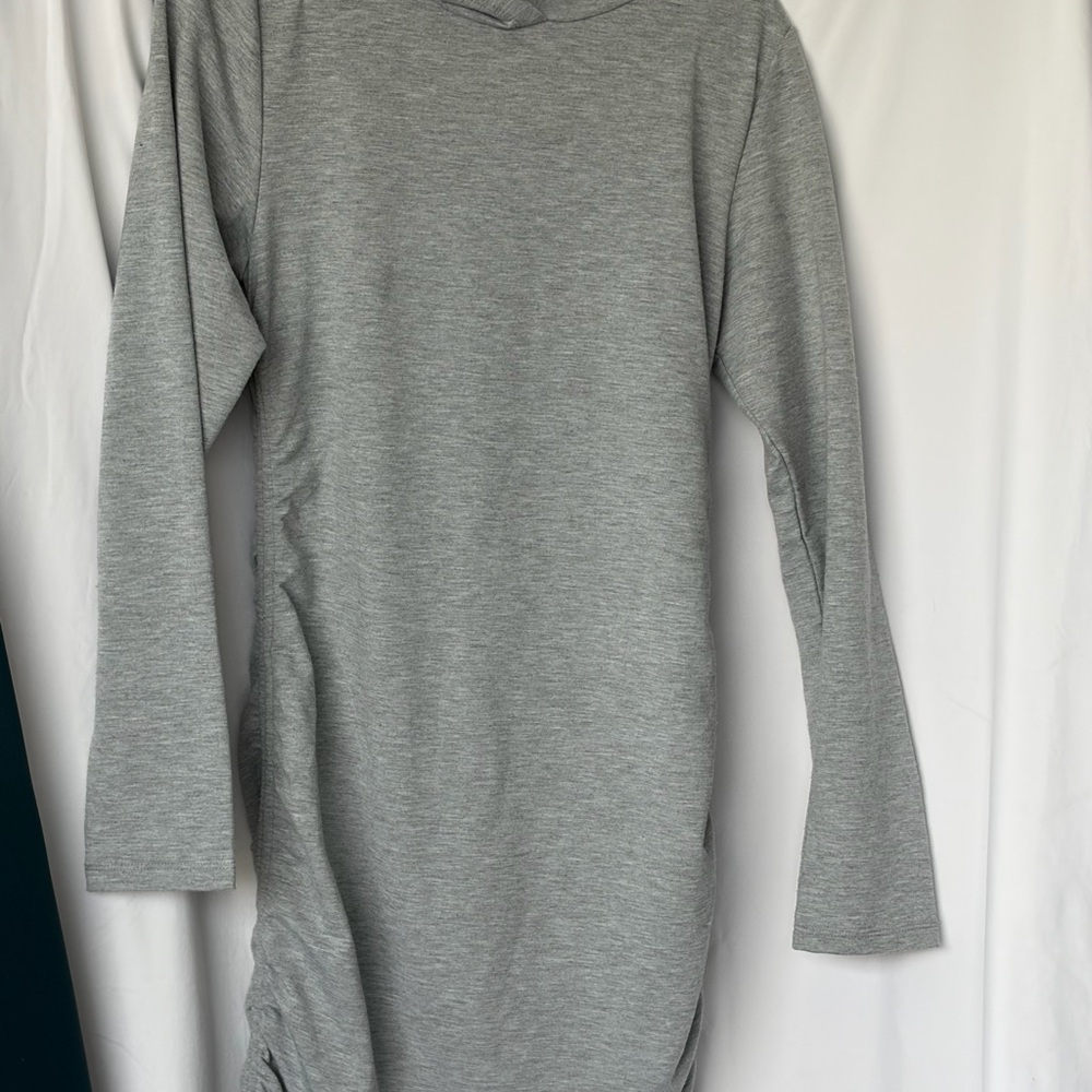 Madden Girl Light Gray Knit V-Neck Dress
